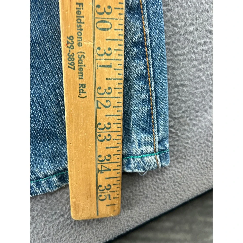Rocawear Classic Fit Jeas Mens 38x34 Medium Wash Straight Leg Denim Whiskered